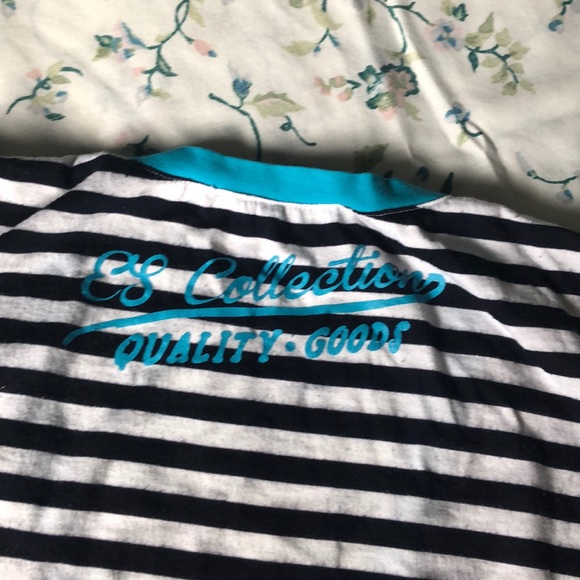 ES Collection Stripes deep Vneck - Picture 4 of 4